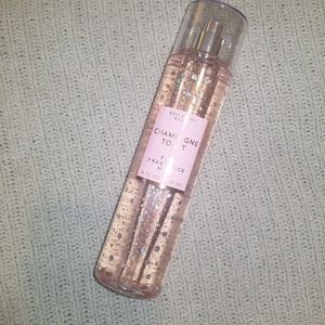 NEW😍🥂Champagne Toast body mist🌸Beatseller at Bath & Body Works